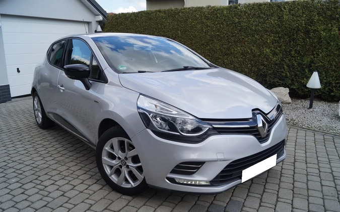 Renault Clio cena 31900 przebieg: 157000, rok produkcji 2018 z Głogów małe 497